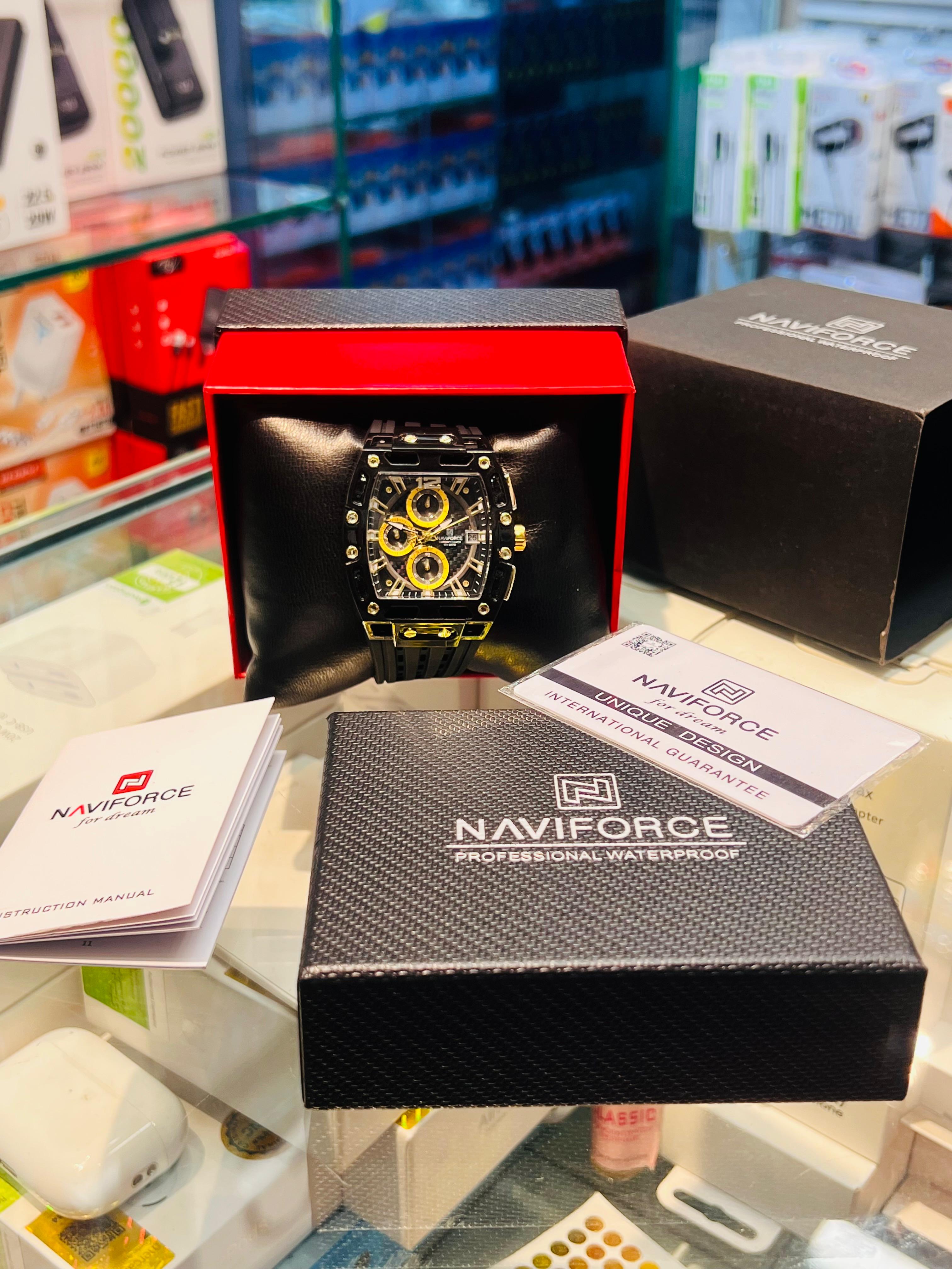 NAVIFORCE Luxury Chronograph Watch